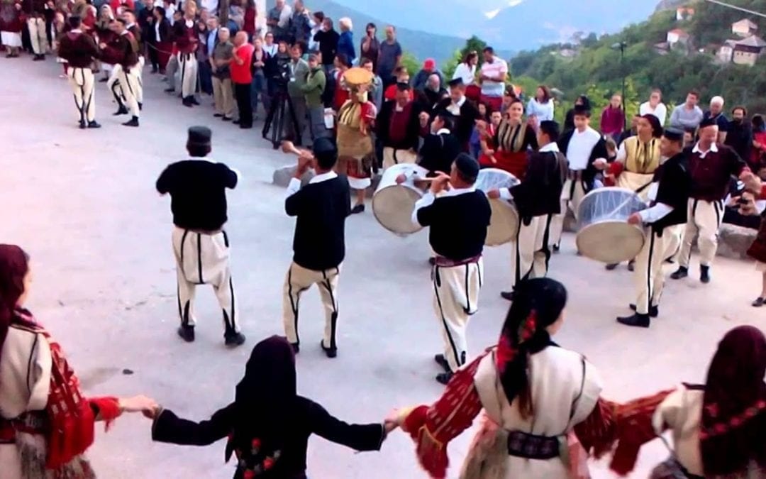Mladi ne odustaju od svoje tradicije