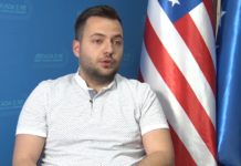 السياسة دون أيديولوجية واضحة