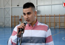 DIMITAR ZIDA KUĆE I POMAŽE LJUDIMA