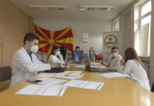STUDENTI PROTIV VIRUSA