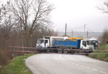 NOVE BARIKADE I STARI PROBLEMI NA KOSOVU